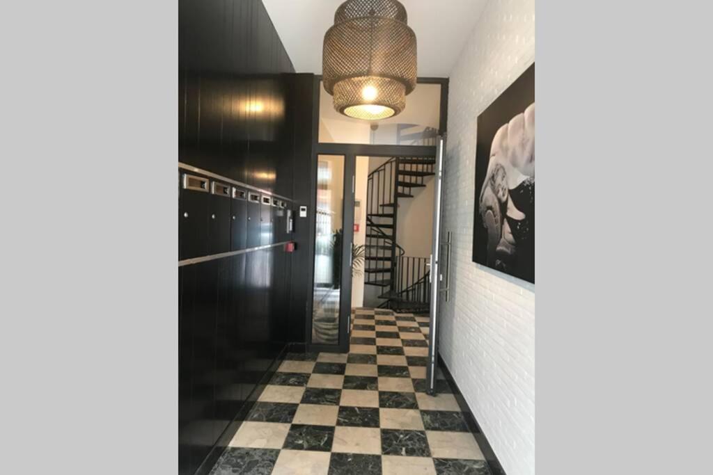 The Penthouse, Oasis Of Light And Inspiration Appartement Antwerpen Buitenkant foto